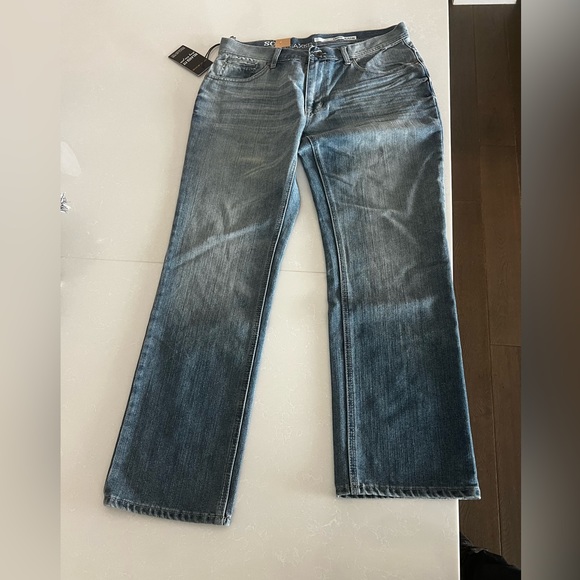 Dkny soho jeans, relaxed fit, regular rise, 33x30 - Picture 7 of 7